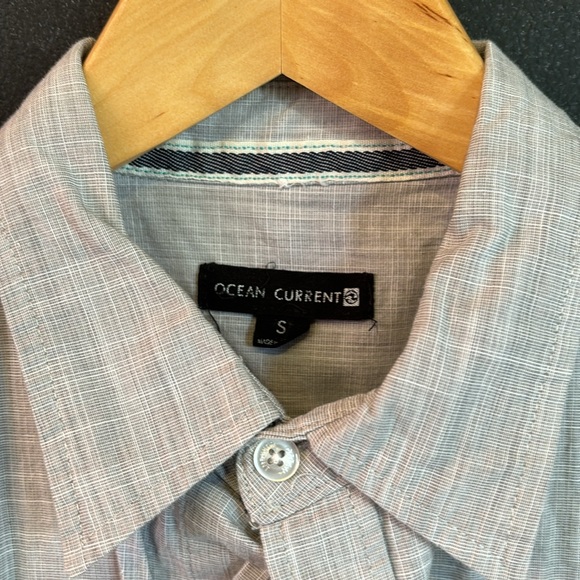 Ocean Currents clean lines light grey short sleeve shirt. Casual & dressy - Picture 2 of 4